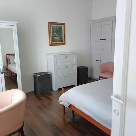 Διαμέρισμα Near The Lake - Apt/quiet/parking *